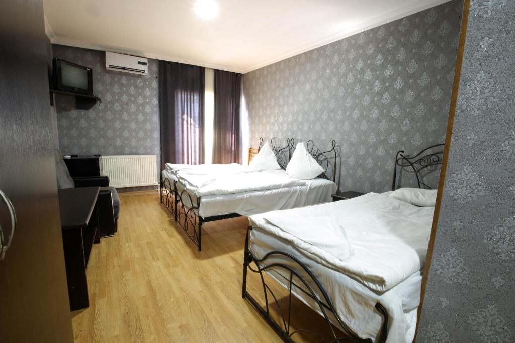 NEW GRAND room 4